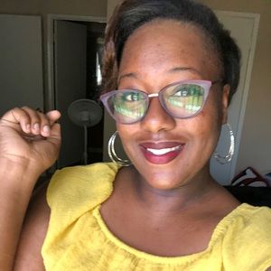 Meet your Posher, Georgia